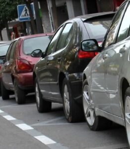 coche_mal_aparcado